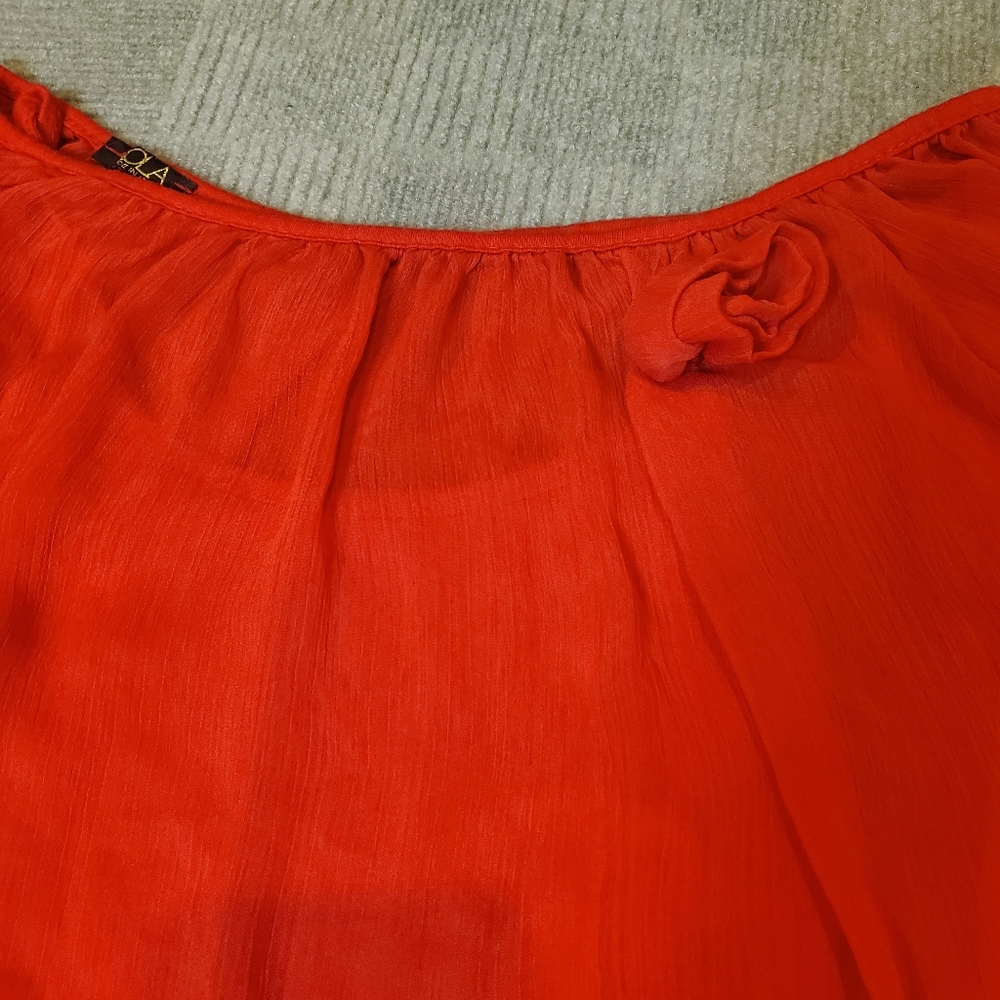Built-In Cami Blouse - Picture 2 of 3